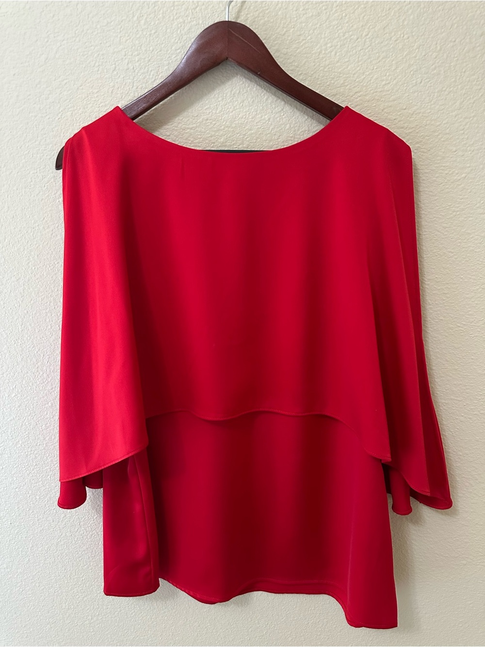 Preston York Red Cape overlay Blouse Cold Shoulder Dramatic Sleeve L